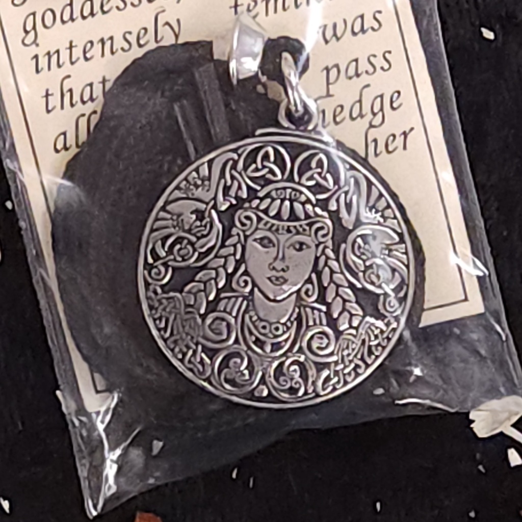 [711513134701] Celtic Goddess Brigid Necklace