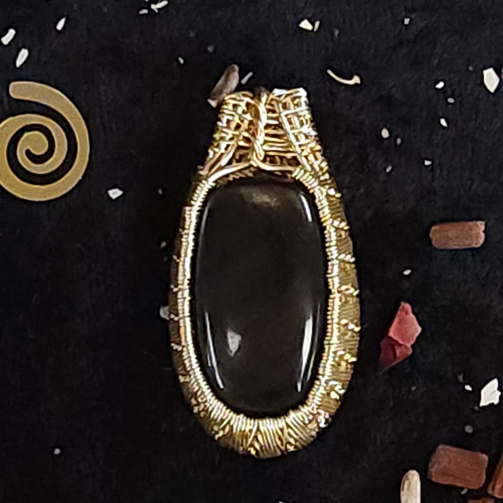 [11930] Gold-Sheen Obsidian Shield Pendant